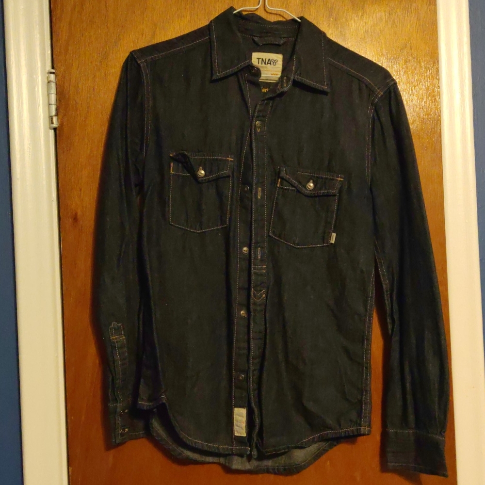 NWOT TNA denim top